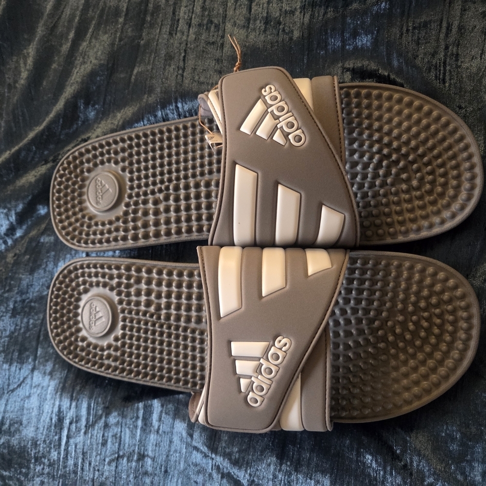 Men's Adidas Dual-Tone Grey Slide Sandals - Picture 2 of 5